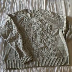 Woman’s: Gray Sweater Size: XL